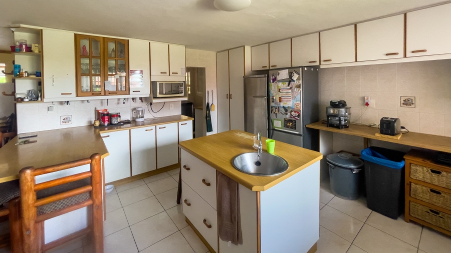 6 Bedroom Property for Sale in Hersham Western Cape